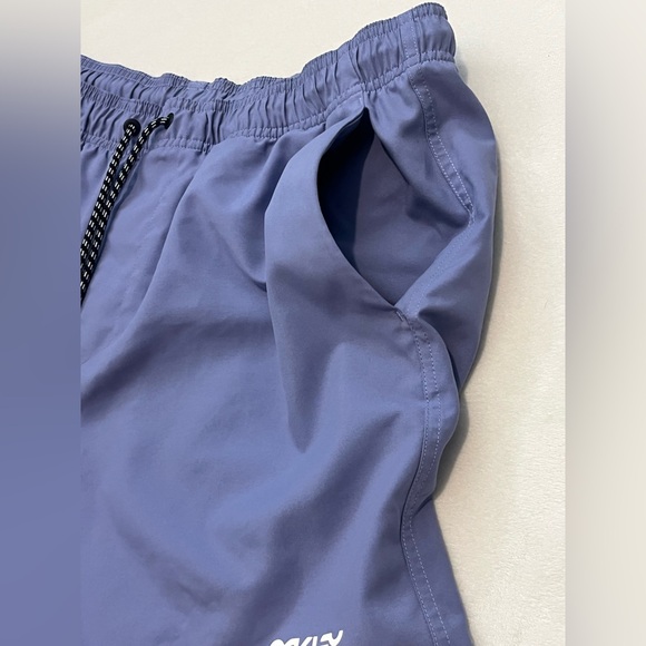 Oakley Hydrolix Regular Fit Men's Purple / Blue  Swim Trunks w Pockets Size XL - Picture 4 of 16